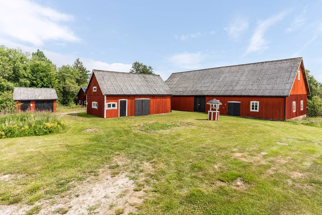 Hof mit 44 ha am Åsnen