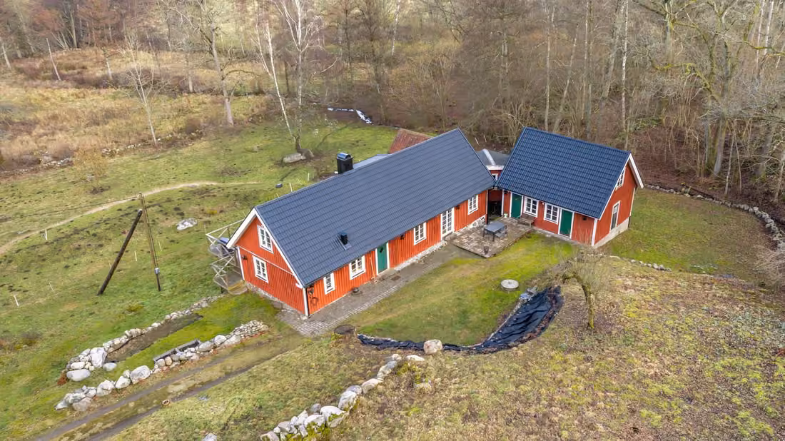 Alte Villa mit Wald und Feldern bei Vinslöv