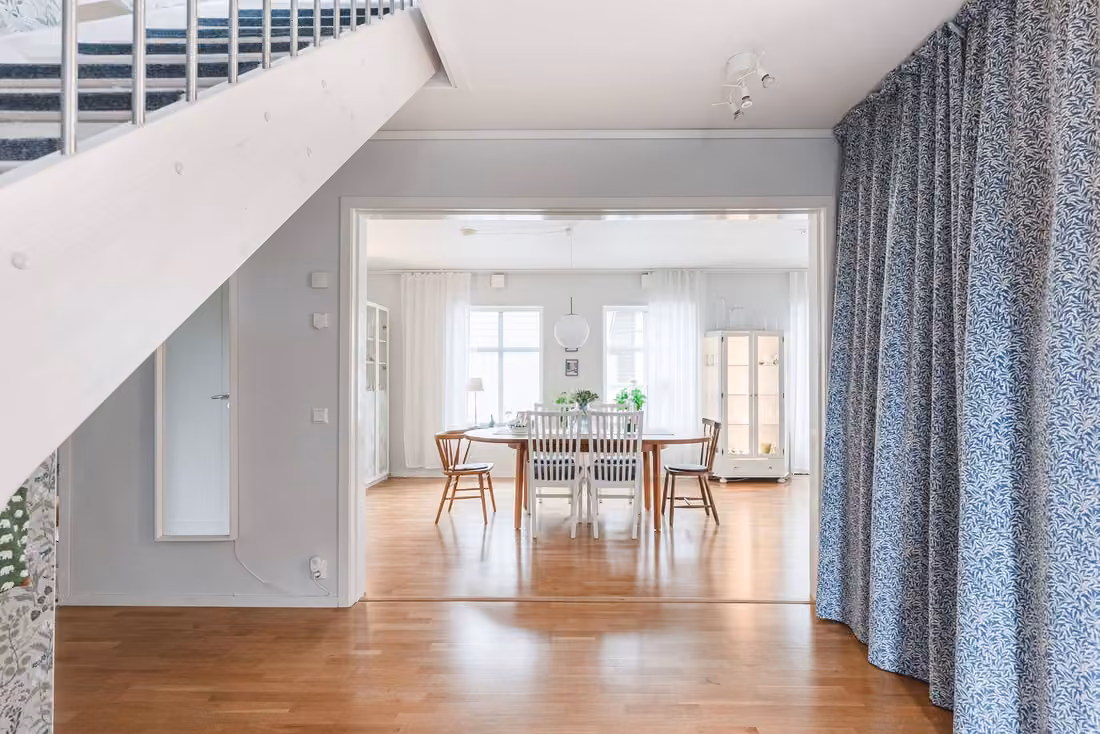 Helle Familienvilla in Ekeby-Almby bei Örebro