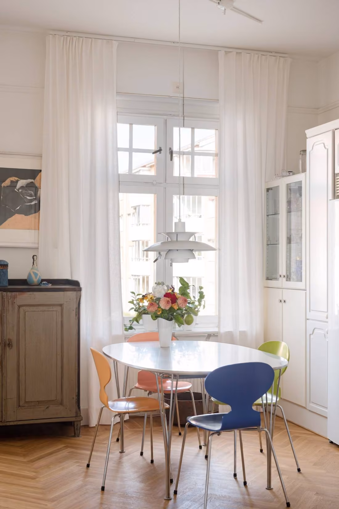 Altbauwohnung mit Fischgrätparkett in Vasastaden
